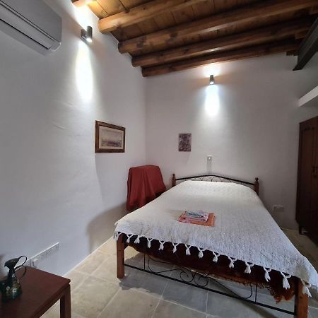 Christiana'S Stone Studios Pano Lefkara Luaran gambar
