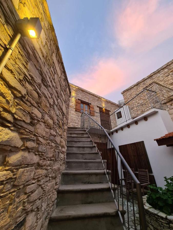 Christiana'S Stone Studios Pano Lefkara Luaran gambar