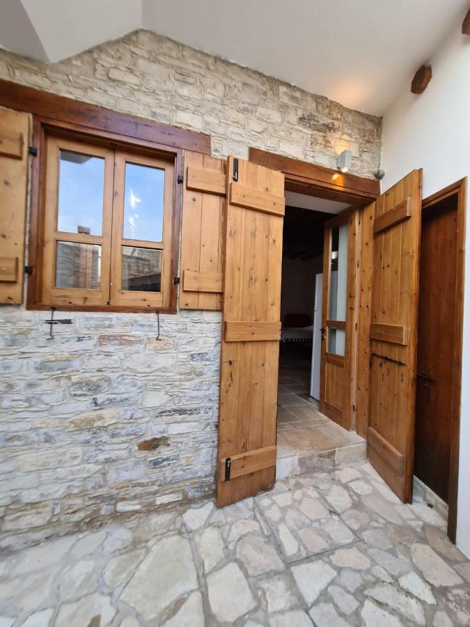 Christiana'S Stone Studios Pano Lefkara Luaran gambar